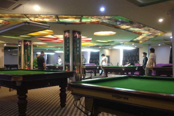 重庆老街巷，一掌之间，按摩解忧愁！